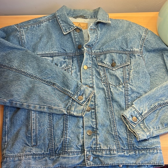 Vintage Liz Wear Denim Jean Jacket Size Medium with 6 pockets - Picture 3 of 16